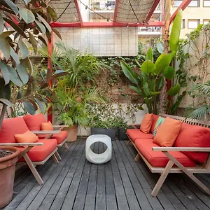 Praktik Garden 2* Barselona